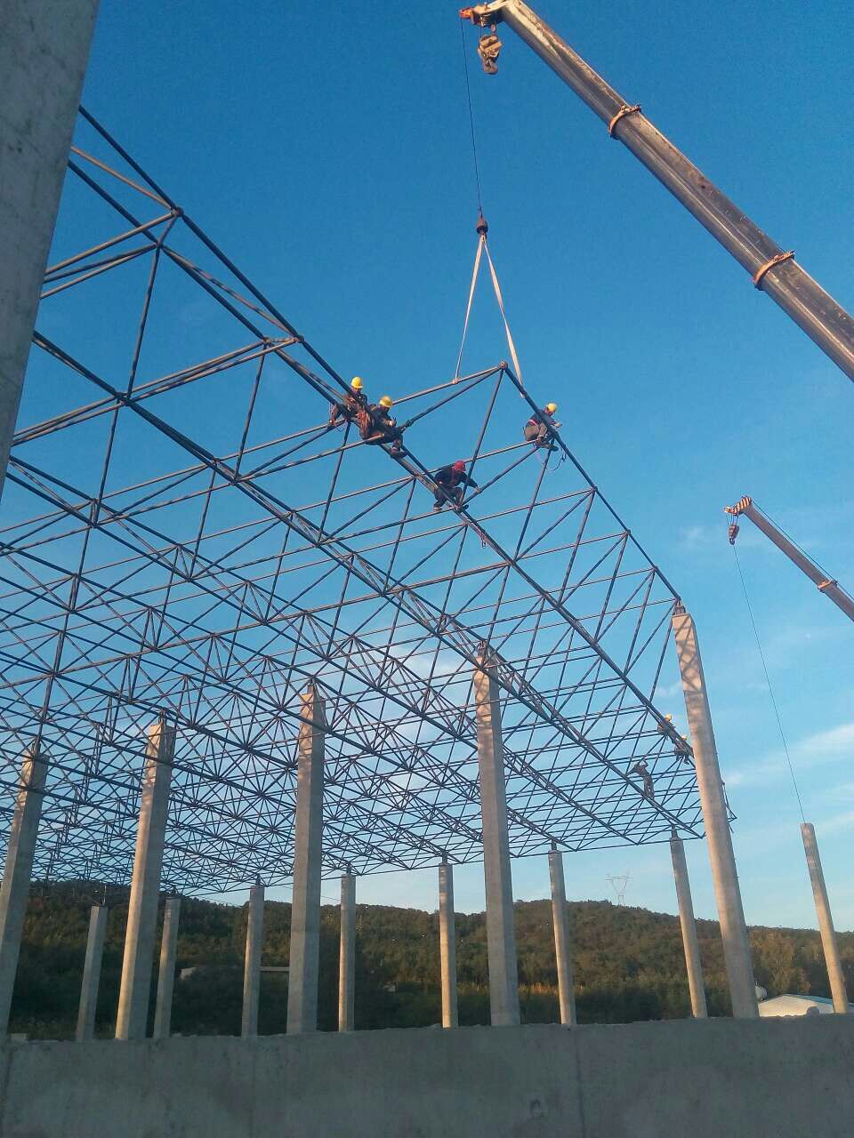 穆棱汪清物流园网架